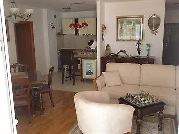 Apartments Znjan Split 3*,  Croacia
